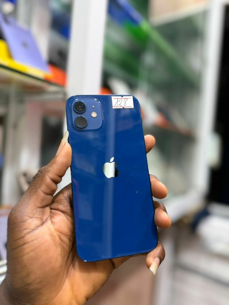 iPhone 12 128Go 2nd main