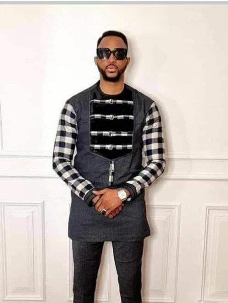 Veste élégante à carreaux