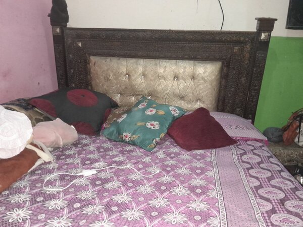 Bed and showcase