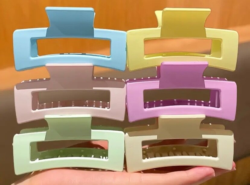 Pince à cheveux multicolore