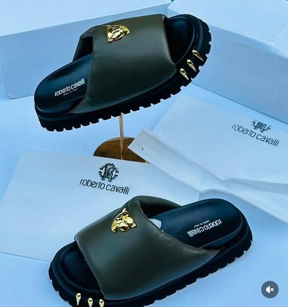 Mules élégantes Roberto Cavalli