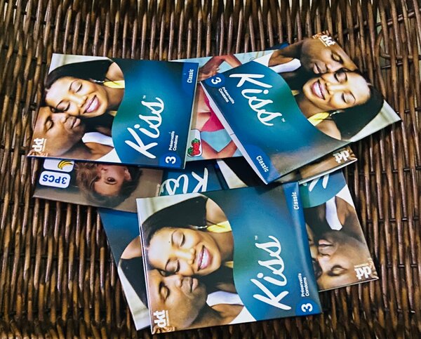 18 Préservatifs Kiss (6 parqu)