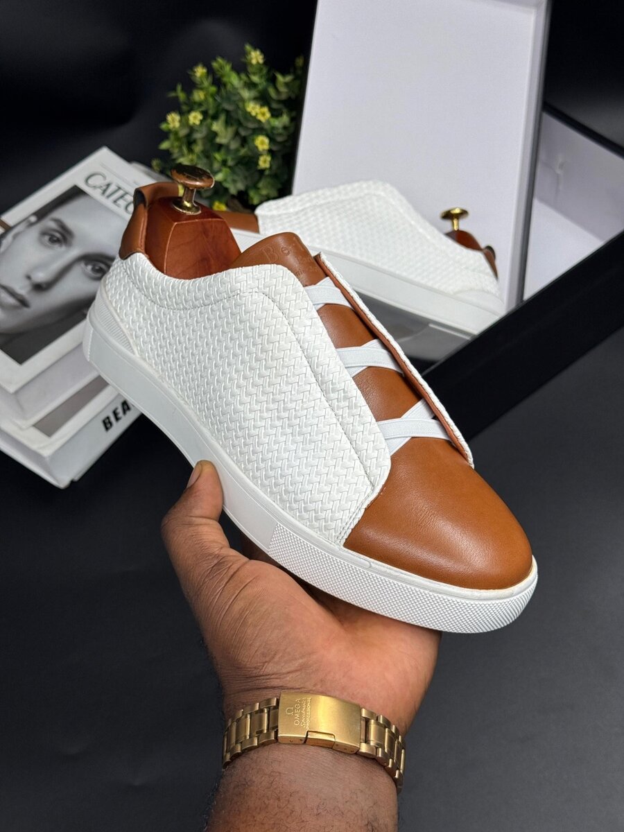 BERLUTI COFFEE AND WHITE