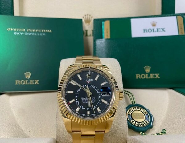 Rolex Sky-Dweller Or Acier
