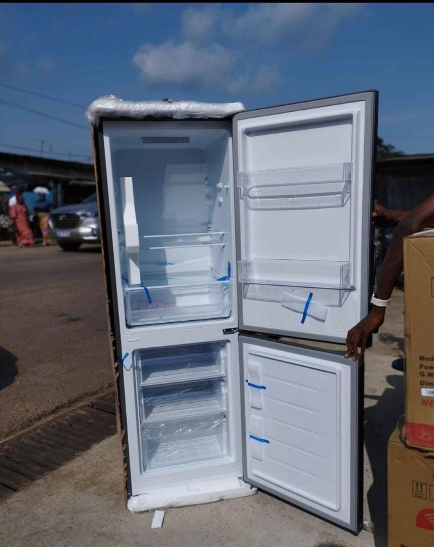 Réfrigérateur Combiné  STCB-303M- 231 L