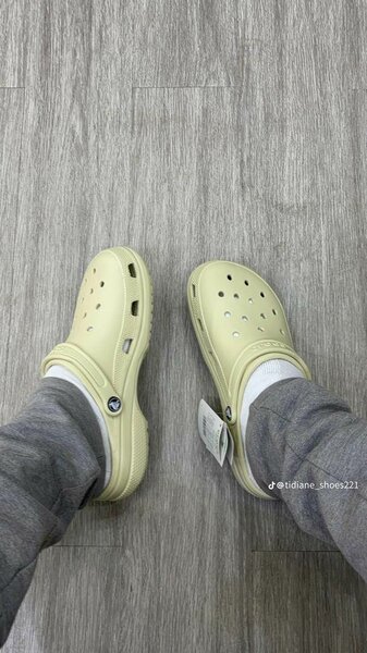 Sabots légers pour adultes