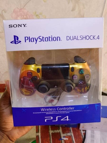 Manette sans fil PS4 DualShock 4