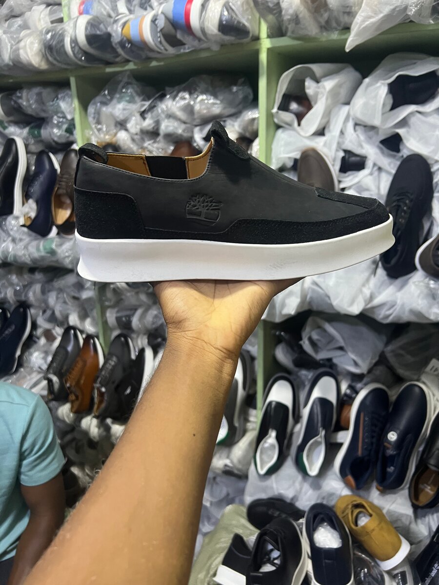 Baskets homme en cuir élégantes