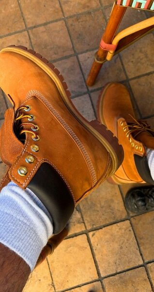 Bottes résistantes en cuir homme