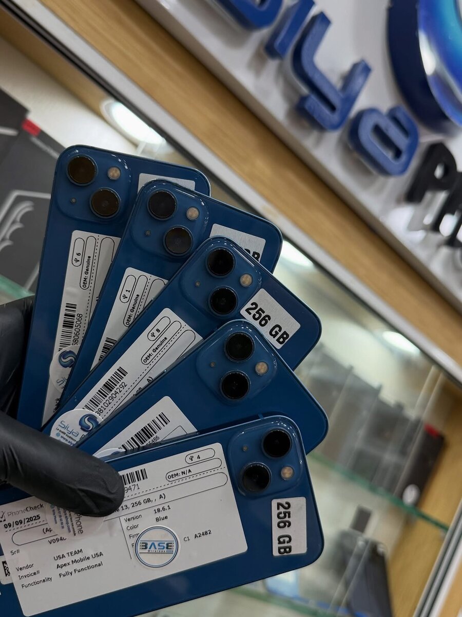 iPhone 13 256giga quasi neuf