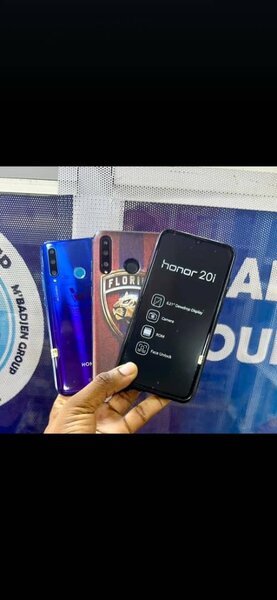 Honor 20i