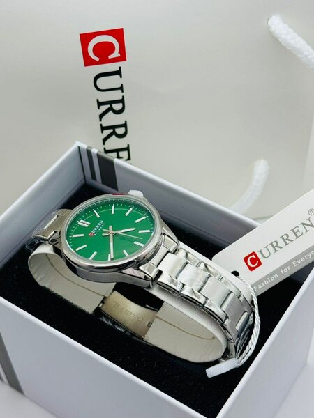 Montre Luxe  FEMME CURREN