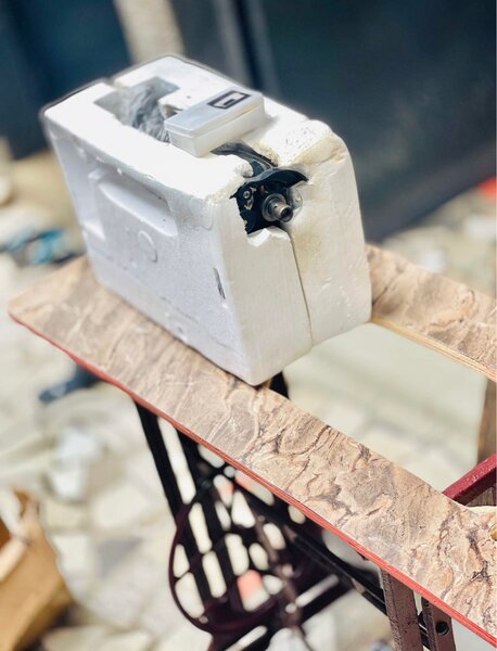 Machine à coudre vintage industrielle