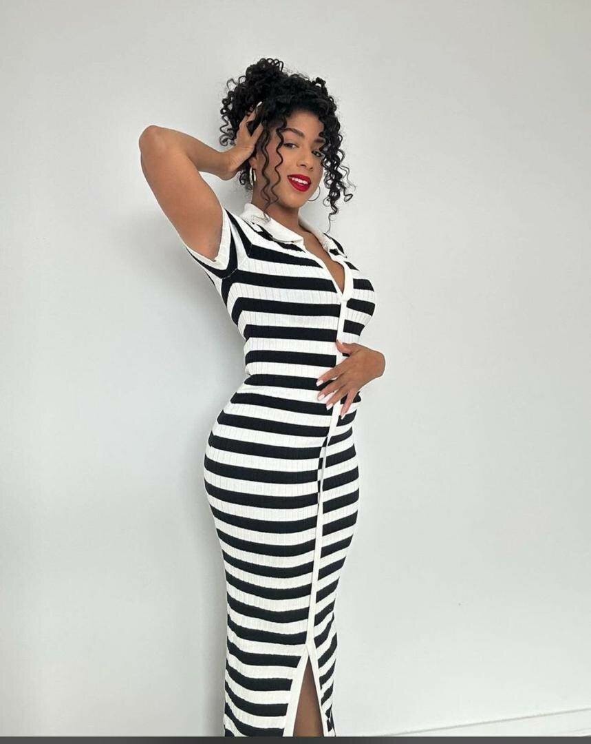 Robe longue rayée élégante