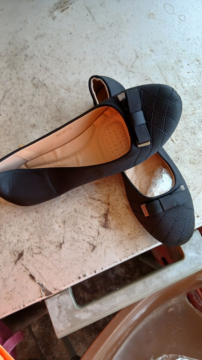 Flat shoes for ladies