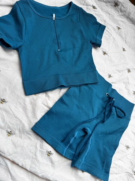 Ensemble de sport tendance femme