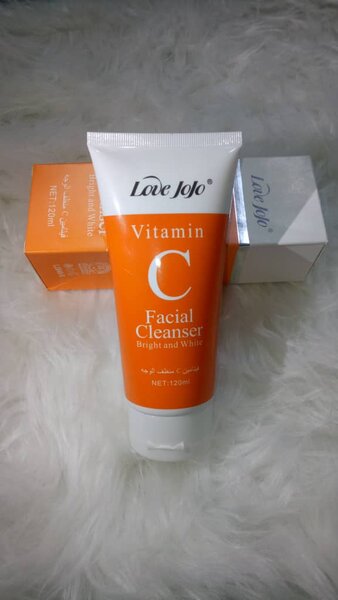 Nettoyant Vitamine C teint cla