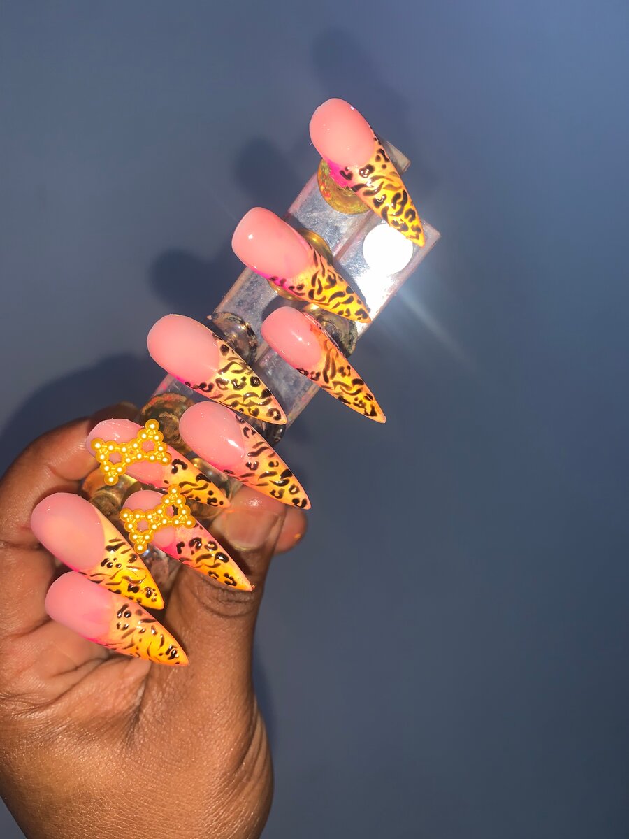 Ongles Prêts à Poser Éblouissants