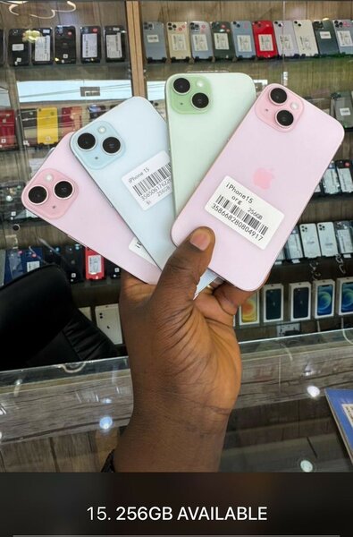 iPhone 15 256gb