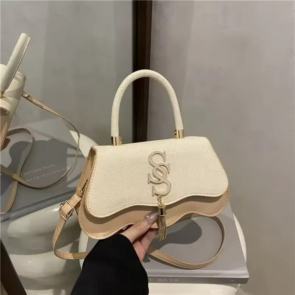 Sac à main en cuir chic