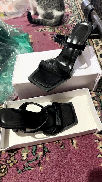 Черные каблуки на лето