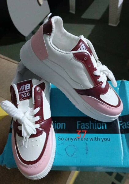 Baskets colorées pour enfants