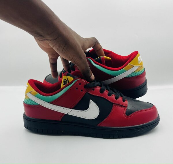 Nike Dunk low  Black white gym red