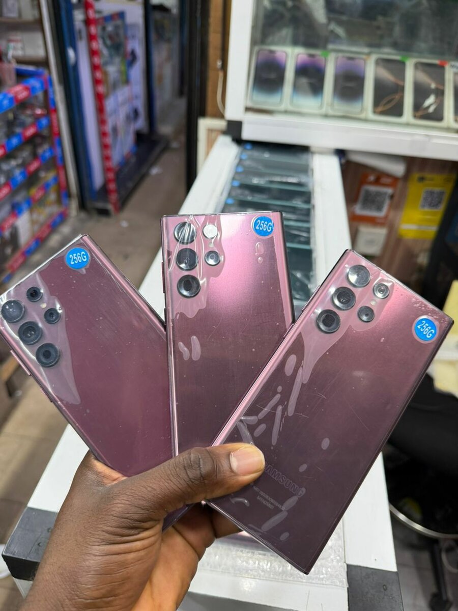 Samsung Galaxy S22 ultra 256/1