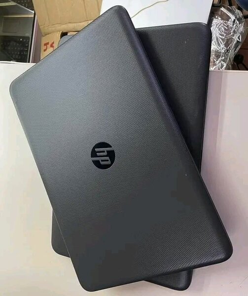 HP Laptop Portable 15 pouces