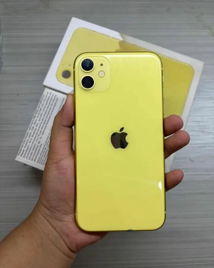 Smartphone Apple Jaune