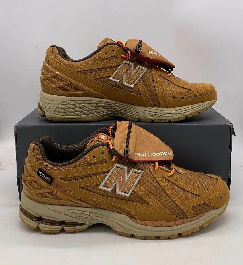 New balance sneakers