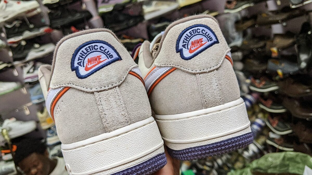 Nike Air force 1 Athletic Club Khaki Orange