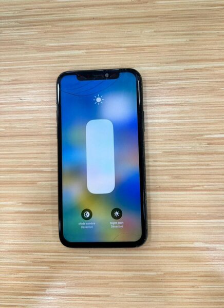 *iPhone 11 Pro 64gb dos change