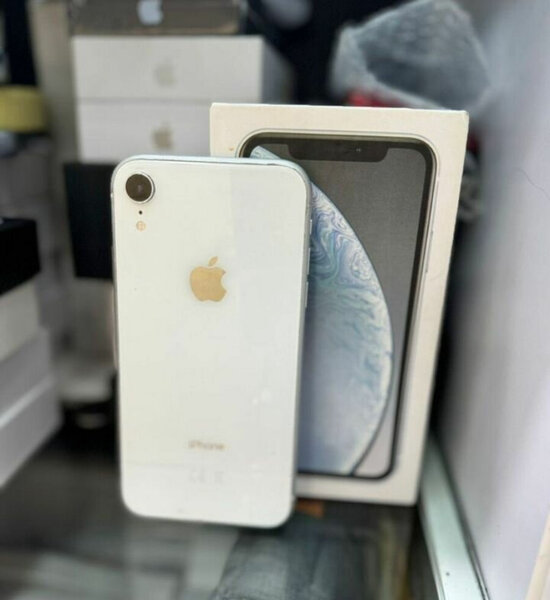 iPhone XR couleur variée