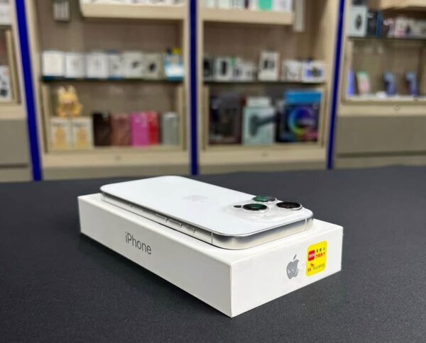 iPhone 16 Pro 256 Go