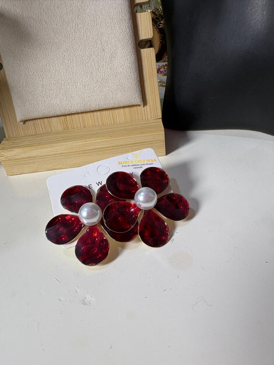 Broche Fleur Éclat Perle