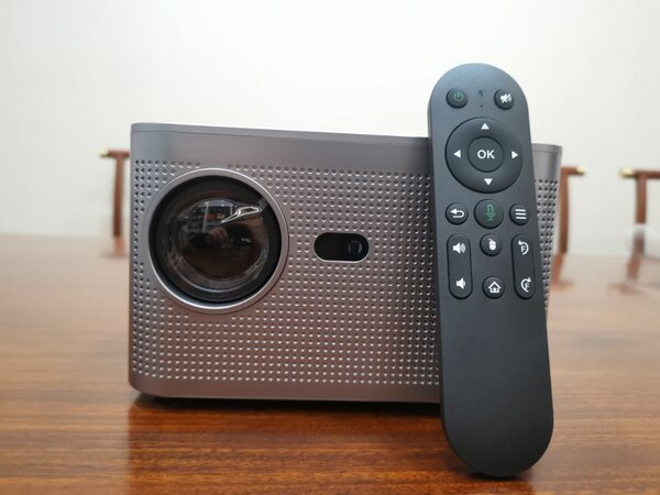 HY350 PROJECTOR 580 ANSI