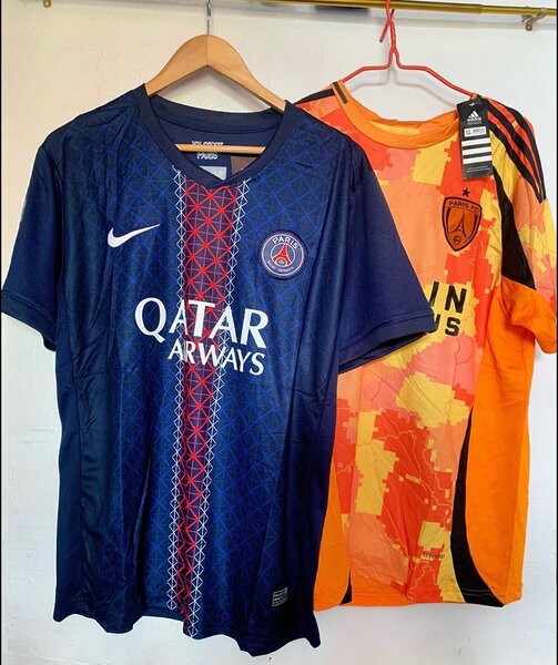 Maillots de football tendance