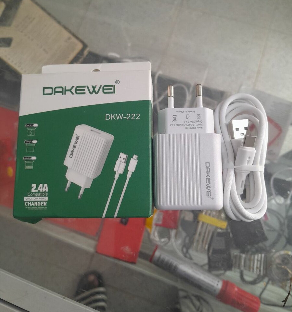 Dakewei 2.4A USB Wall Charger