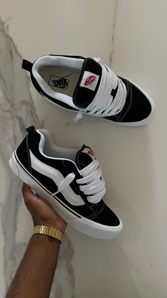 vans knu school
