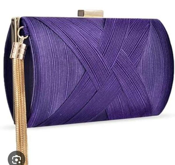 Sac à main élégant violet