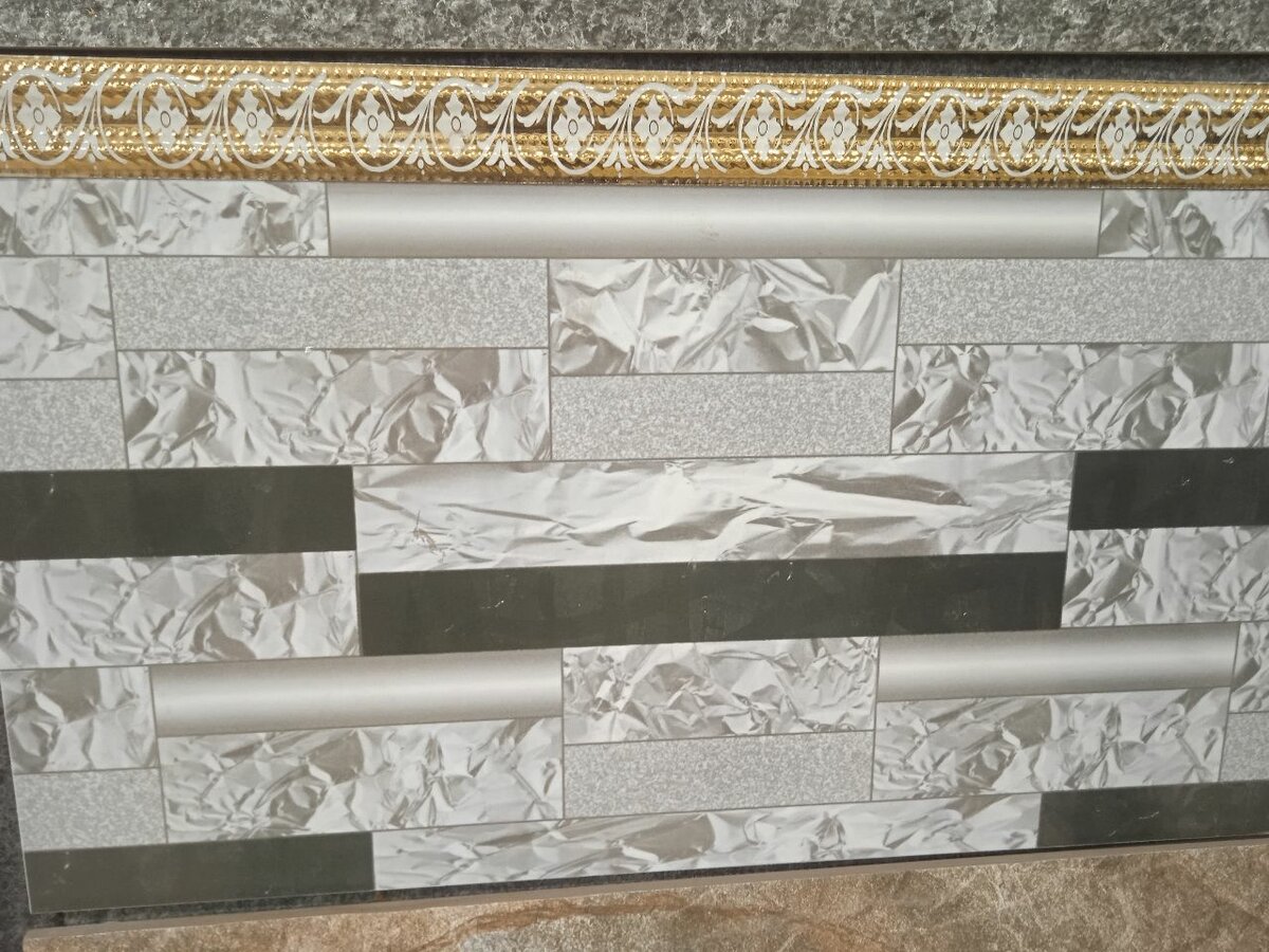 China 12/24 tile front