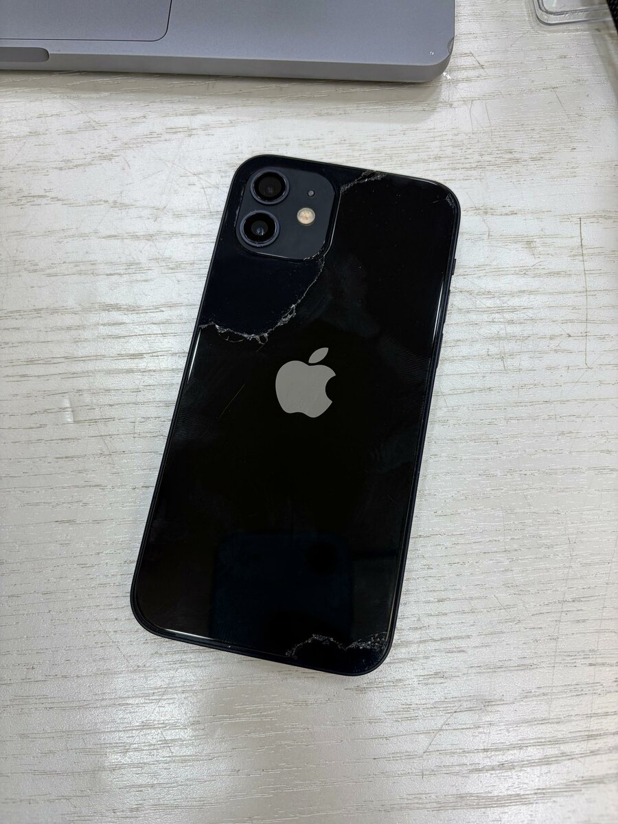 iphone 12 64Go état 10/10 aucu
