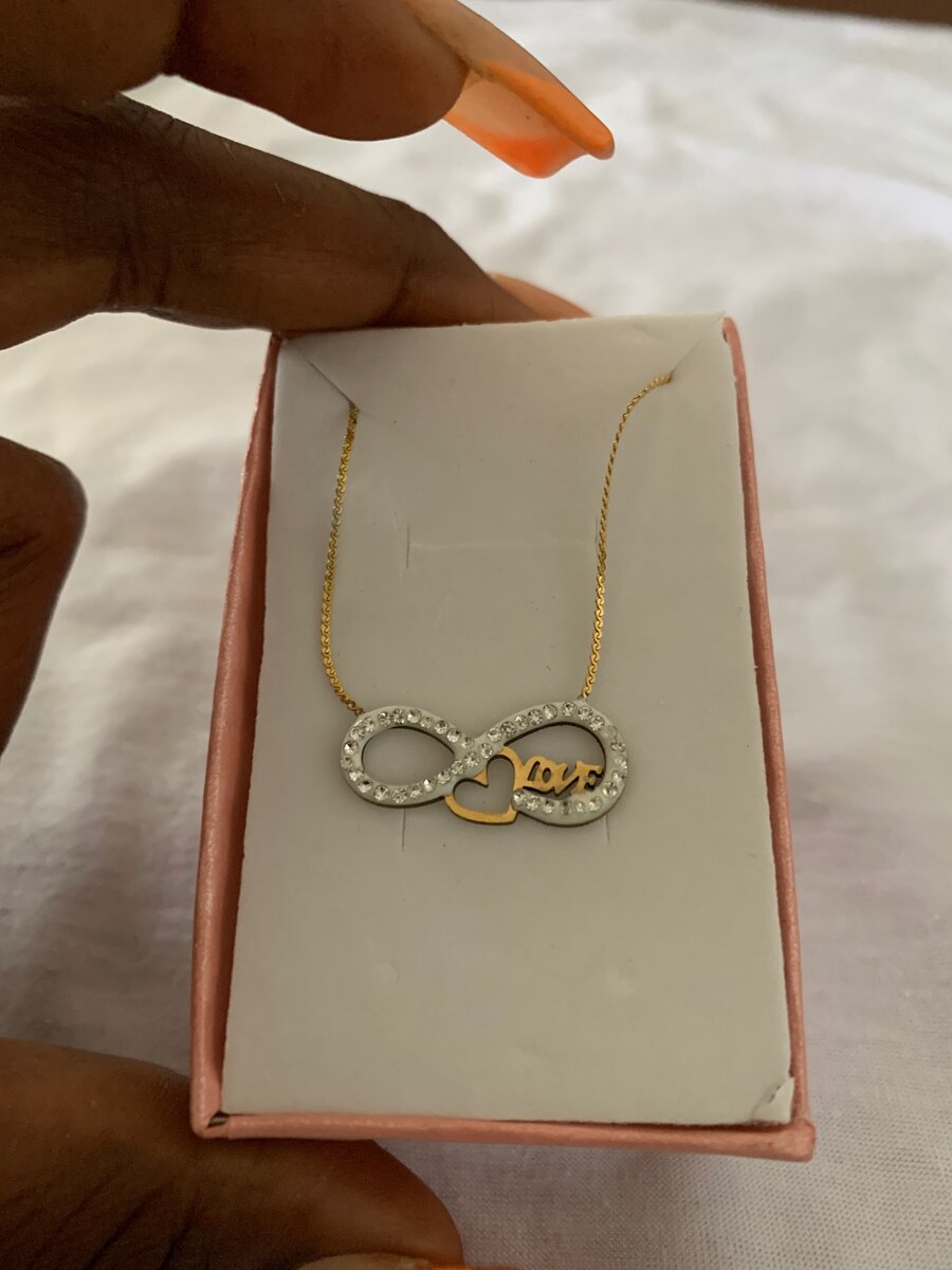 Customized bracelets, necklaces and watches for both gender