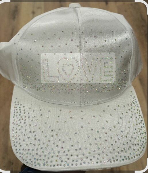 Casquette blanche à strass LOVE