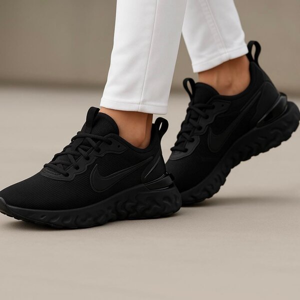 Baskets légères et stylées