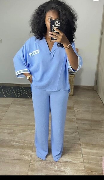 Une jolie tenue indisponible