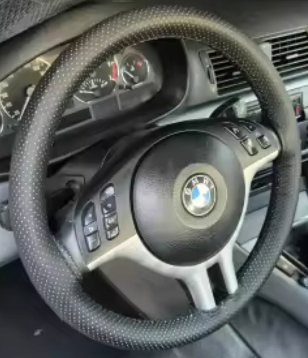 Housse Volant Cuir Cousue Main