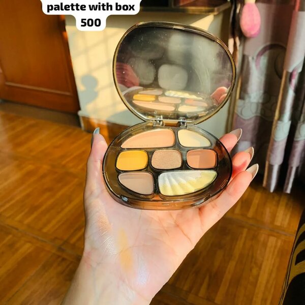 Palette with box