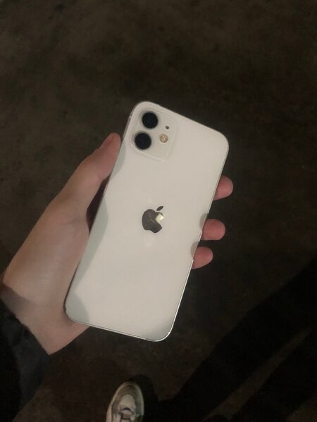 Айфон 12